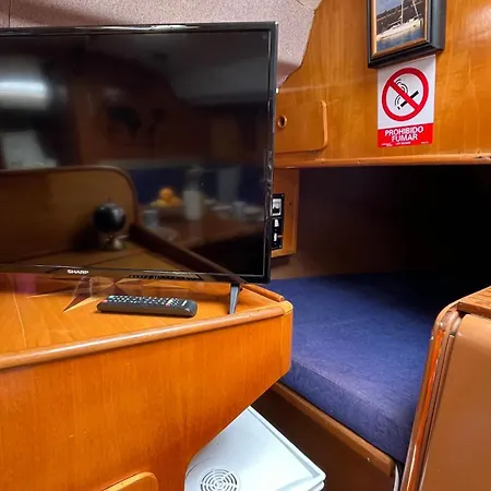 Velero Puma 32 塞博河畔卡莱塔